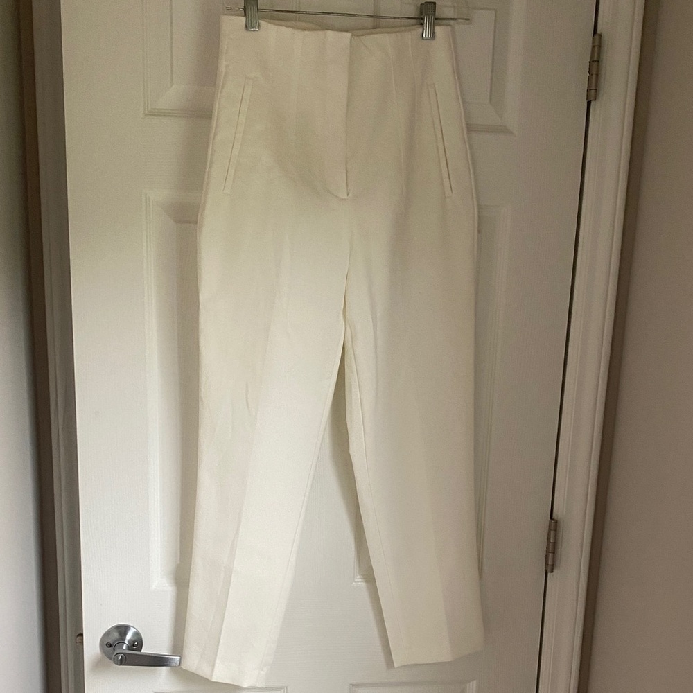 Zara White Cropped Pants